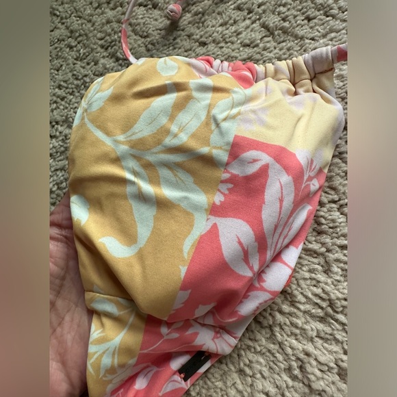 O’NEILL OLIVIA EMBRY HALTER TOP - Picture 2 of 10